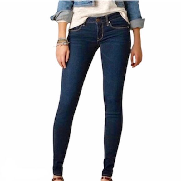 American Eagle Outfitters Denim - AEO Super Skinny Jeans Size 4